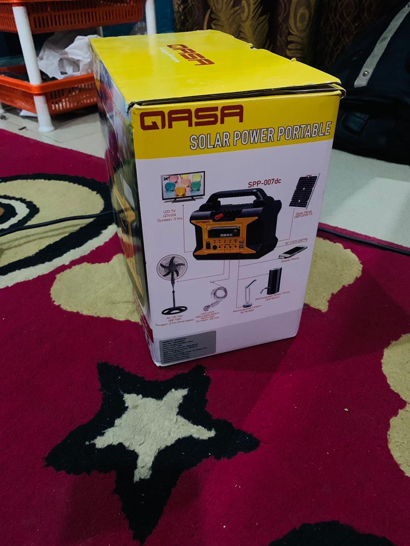 Qasa-Solar-Rechargeable-Power-Kit